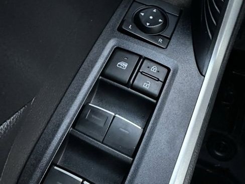 Used 2024 Toyota RAV4 XLE image 17