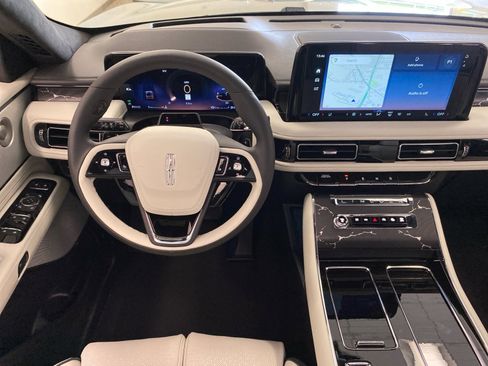 New 2026 Lincoln Aviator Black Label w/ Jet Appearance Package AWD/4WD image 20