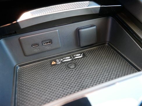 Used 2025 Buick Envision Preferred image 32