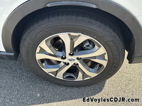 Used 2022 Subaru Outback Limited image 26