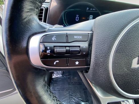 Used 2023 Kia Sportage EX image 19