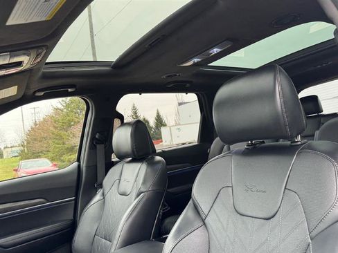 Used 2024 Kia Telluride SX Prestige X-Line image 17