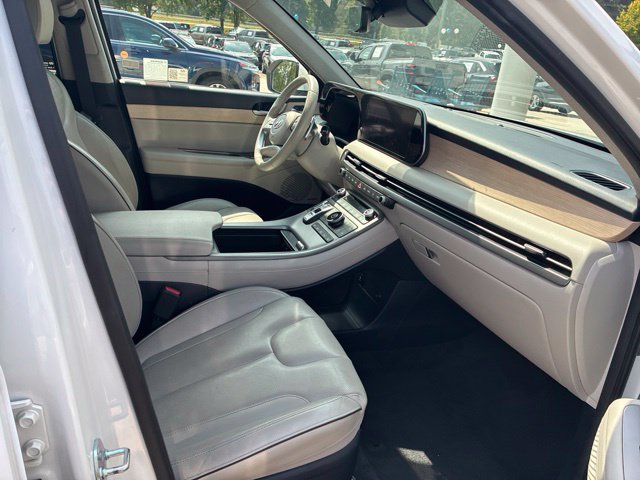Used 2024 Hyundai Palisade Limited FWD image 33