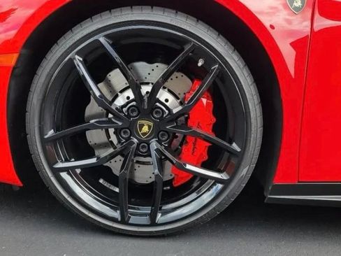 Used 2019 Lamborghini Huracan LP 580-2 RWD image 20
