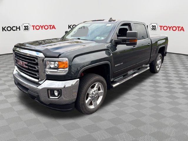 Used 2017 GMC Sierra 2500 SLE w/ HD SLE Preferred Plus Package AWD/4WD image 3