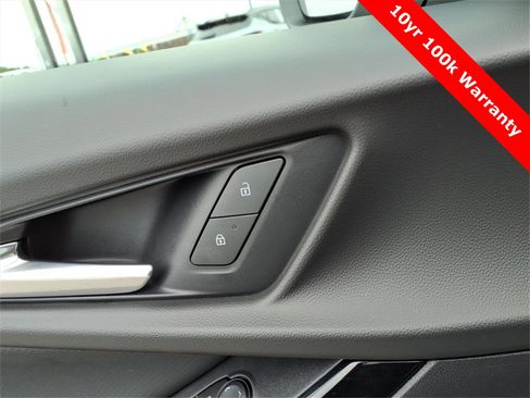 New 2026 Chevrolet Equinox LT image 23