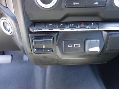 Used 2023 GMC Sierra 1500 Pro w/ Graphite Edition AWD/4WD image 44