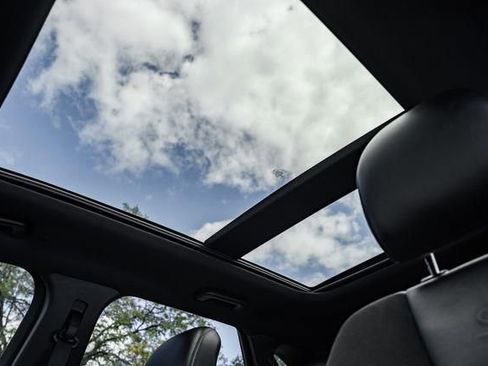 Used 2019 Ford Edge ST w/ Convenience Package image 2