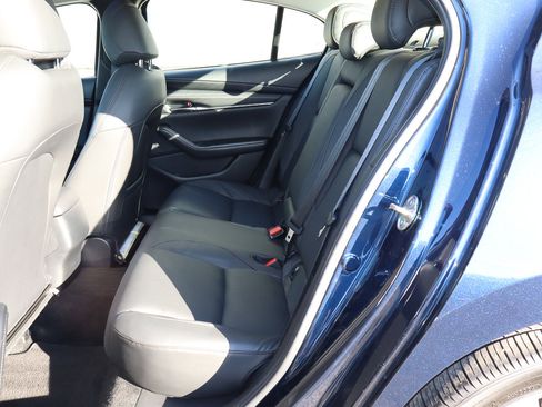 Used 2025 MAZDA MAZDA3 s image 9