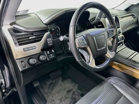 Used 2020 GMC Yukon Denali w/ Denali Ultimate Package AWD/4WD image 12