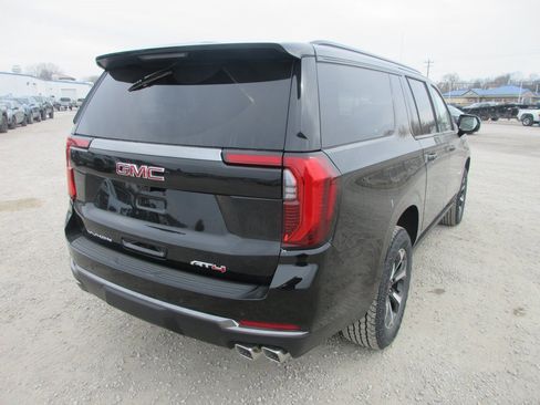 New 2026 GMC Yukon XL AT4 w/ AT4 Premium Package image 4