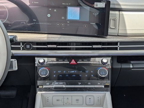 New 2025 Hyundai Santa Fe Calligraphy image 6