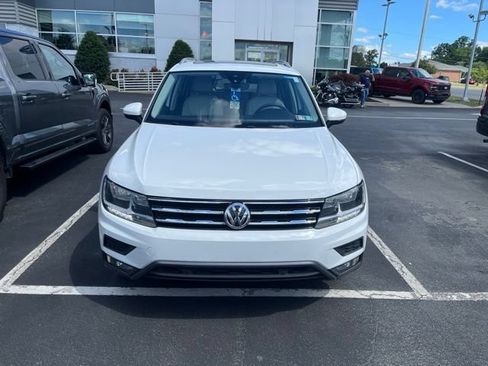 Used 2021 Volkswagen Tiguan SEL w/ 3rd Row Seat Package AWD/4WD image 2