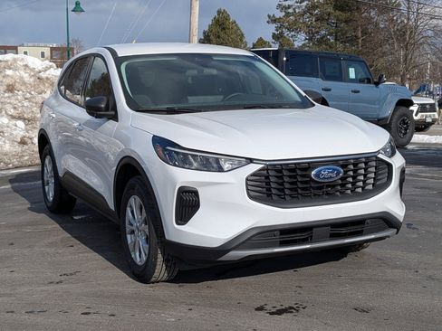 New 2026 Ford Escape Active w/ Tech Pack #1 AWD/4WD image 1