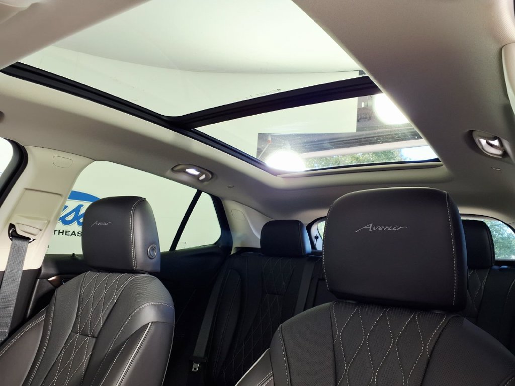 Used 2023 Buick Envision Avenir FWD image 15