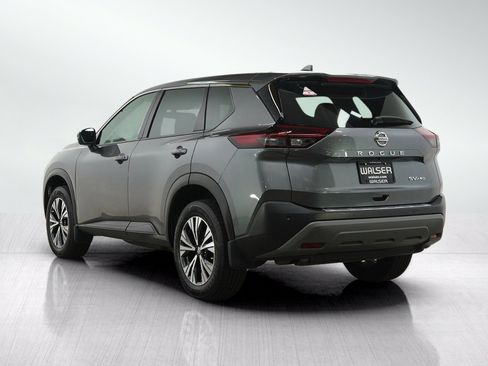 Used 2021 Nissan Rogue SV AWD/4WD image 3