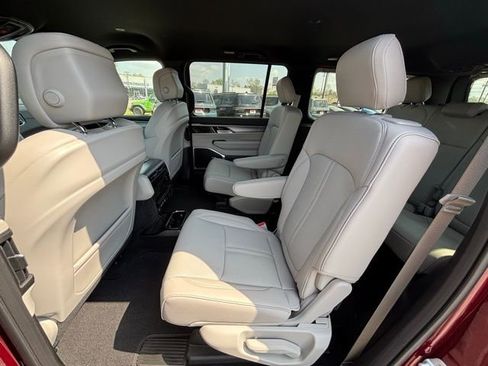 New 2026 Jeep Grand Wagoneer 4WD image 13