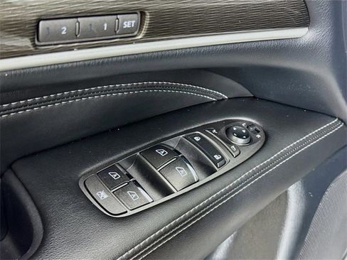 Used 2019 INFINITI QX60 Luxe w/ Essential Package image 30