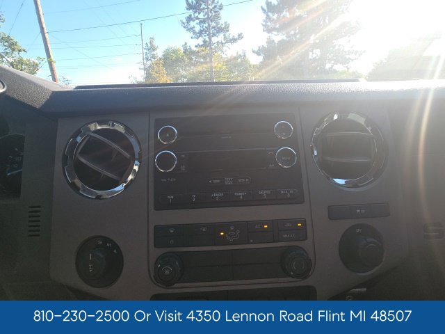 Used 2015 Ford F250 XLT w/ XLT Premium Package AWD/4WD image 18
