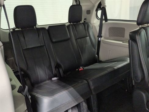 Used 2012 Chrysler Town & Country Touring w/ Entertainment Group #1 image 37