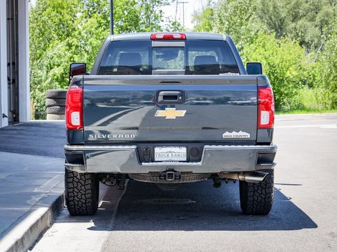 Used 2018 Chevrolet Silverado 1500 High Country AWD/4WD image 4
