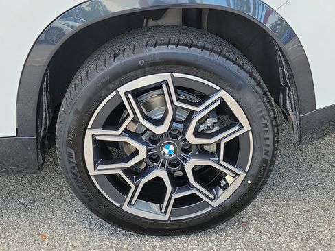 Used 2023 BMW X1 xDrive28i w/ Convenience Package AWD/4WD image 5