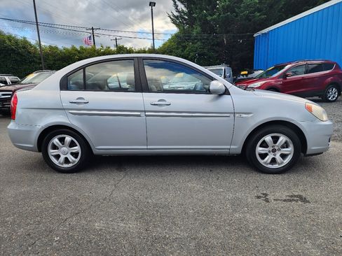 Used 2007 Hyundai Accent GLS image 4