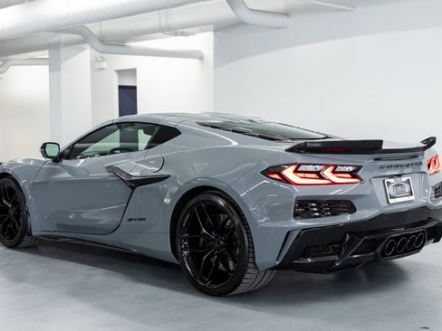 Used 2025 Chevrolet Corvette Z06 w/ Stealth Interior Trim Package image 3