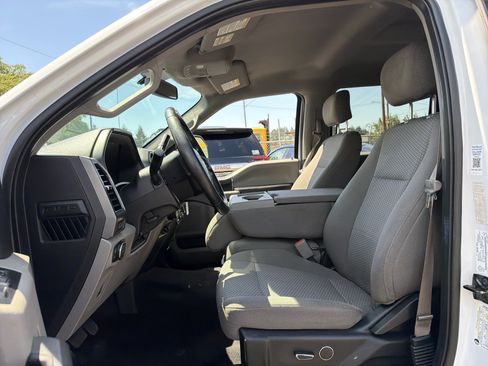 Used 2017 Ford F150 XLT w/ Equipment Group 301A Mid AWD/4WD image 8