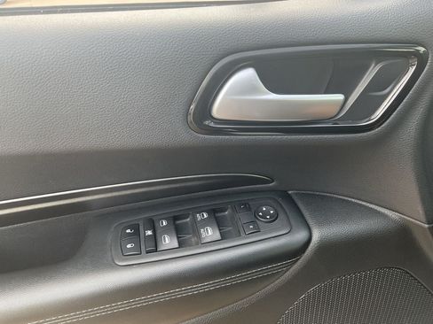 Used 2023 Dodge Durango SXT RWD image 19