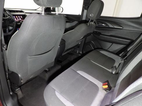 Used 2022 Chevrolet TrailBlazer LT FWD image 10