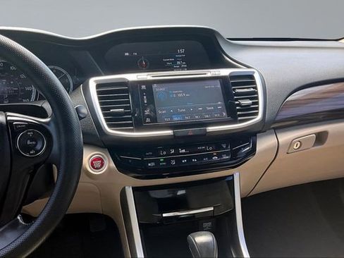 Used 2016 Honda Accord EX-L image 9