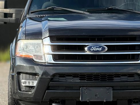 Used 2015 Ford Expedition XLT AWD/4WD image 11