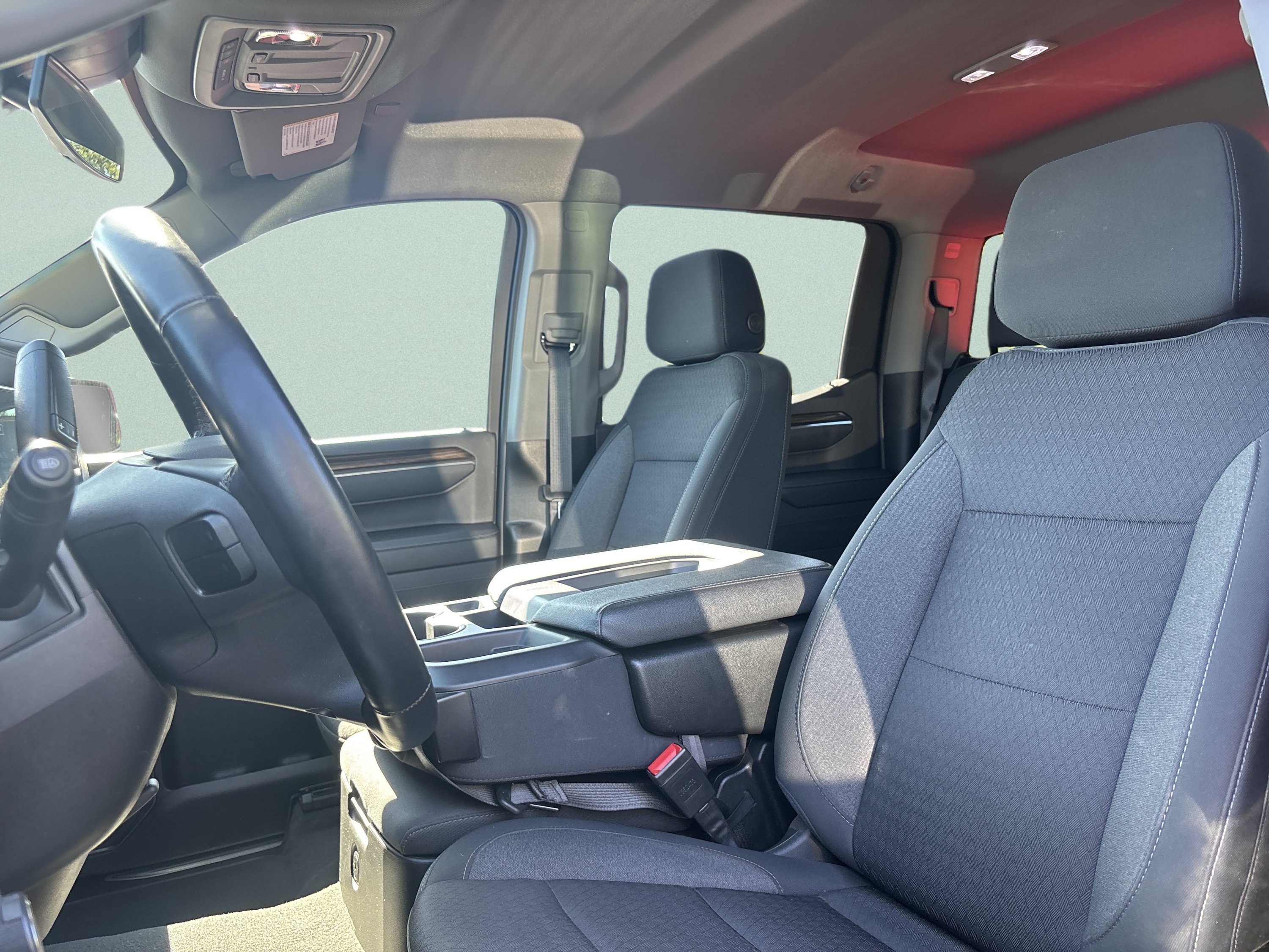 Used 2024 Chevrolet Silverado 1500 LT AWD/4WD image 11