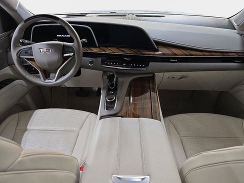 Used 2024 Cadillac Escalade Sport Platinum w/ LPO, ONYX Package AWD/4WD image 11