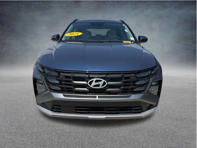 Used 2025 Hyundai Tucson SEL FWD image 2