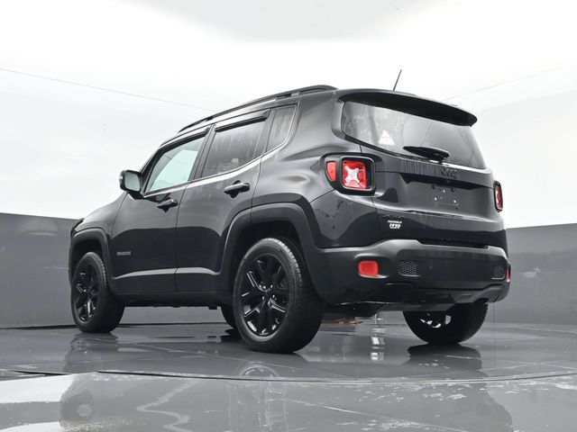 Used 2016 Jeep Renegade Latitude AWD/4WD image 22