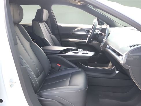 Certified 2024 Cadillac Lyriq Tech RWD image 18