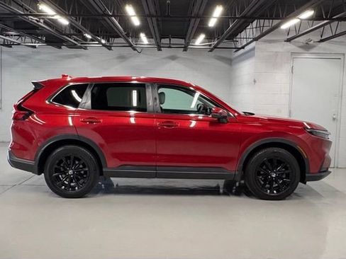 Used 2024 Honda CR-V EX image 6