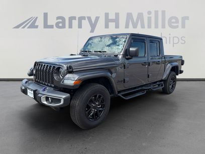 Used 2023 Jeep Gladiator Sport