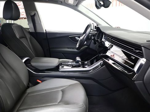 Used 2019 Audi Q8 Premium Plus w/ Premium Plus image 19