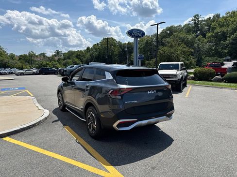 Used 2023 Kia Sportage LX AWD/4WD image 3