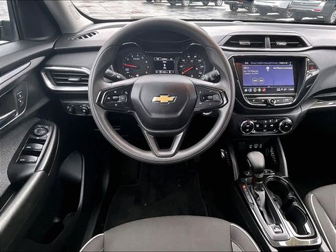Used 2023 Chevrolet TrailBlazer LT w/ Convenience Package image 16
