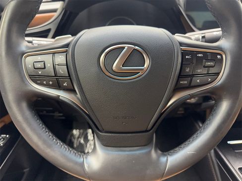Used 2023 Lexus ES 300h w/ Premium Package image 57