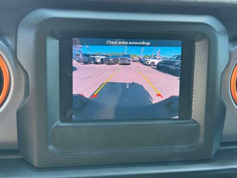 Used 2021 Jeep Gladiator Mojave w/ Cold Weather Group AWD/4WD image 25