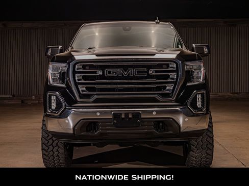 Used 2019 GMC Sierra 1500 SLT w/ SLT Premium Plus Package AWD/4WD image 4