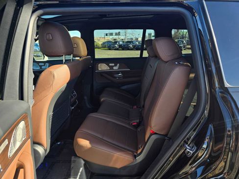 New 2026 Mercedes-Benz GLS 450 4MATIC image 18