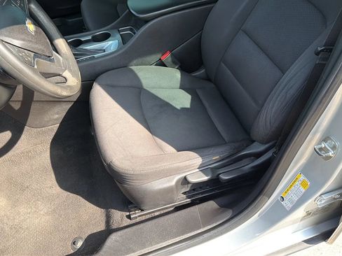 Used 2018 Chevrolet Malibu LS FWD image 76