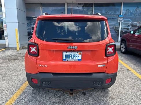 Used 2016 Jeep Renegade Latitude w/ Cold Weather Group AWD/4WD image 12