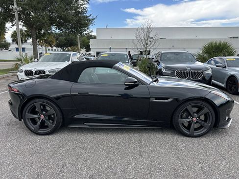 Used 2018 Jaguar F-TYPE 400 Sport RWD image 2